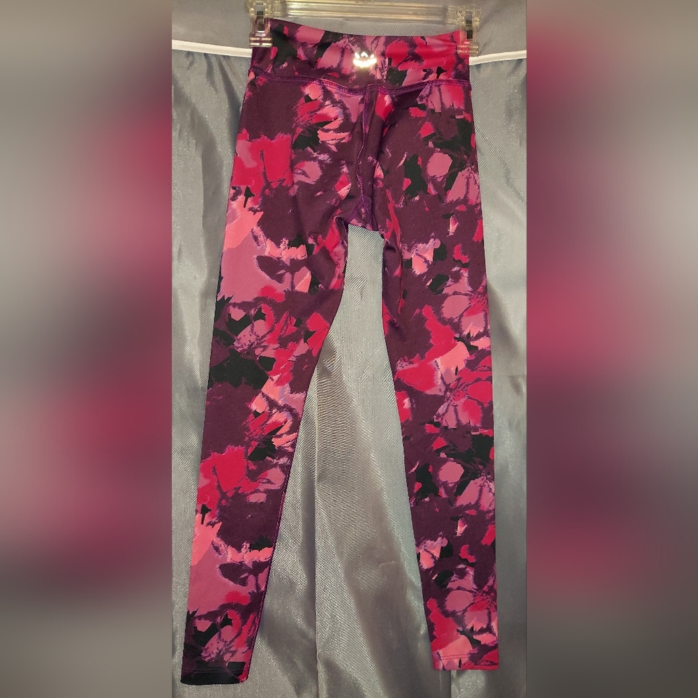 Beyond Yoga Dazed Floral Leggings in size XS - Picture 5 of 8